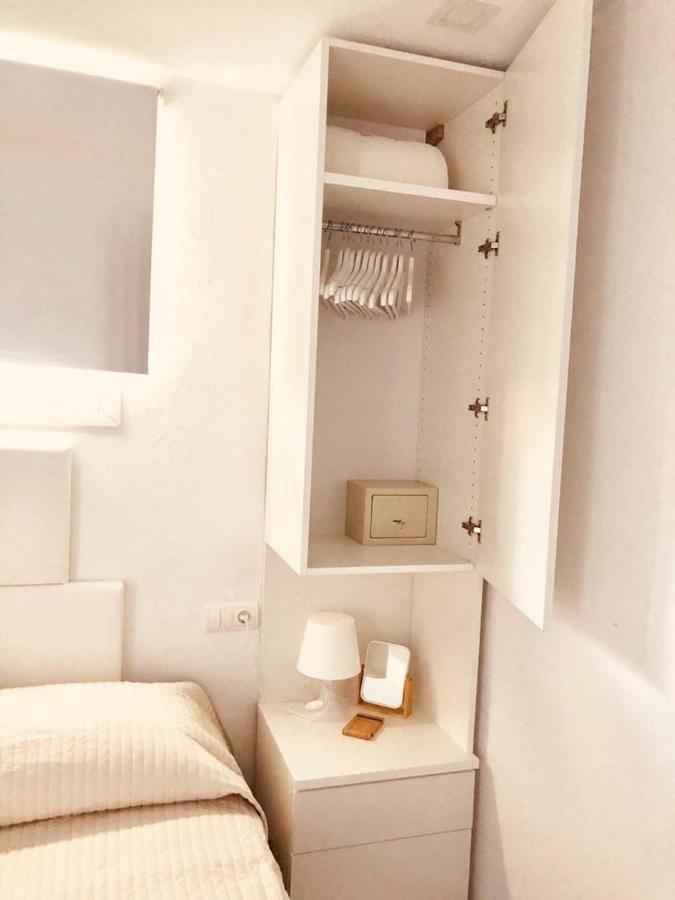 A 2 Passi Dal Mare! Apartment Es Pujols Exterior foto